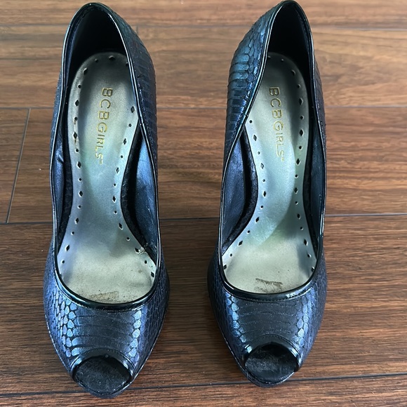👠👠BCBGirls Peeptoe High Heeled Shoes 👠👠 - Picture 4 of 8